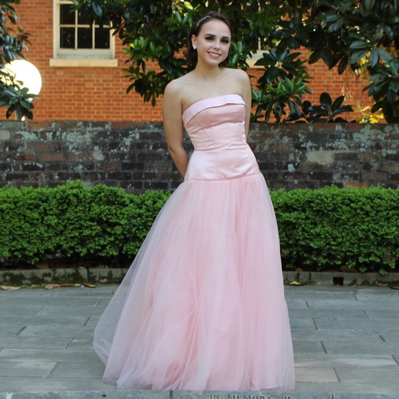 Blush Sherri Hill Dress!!! - Picture 1 of 6